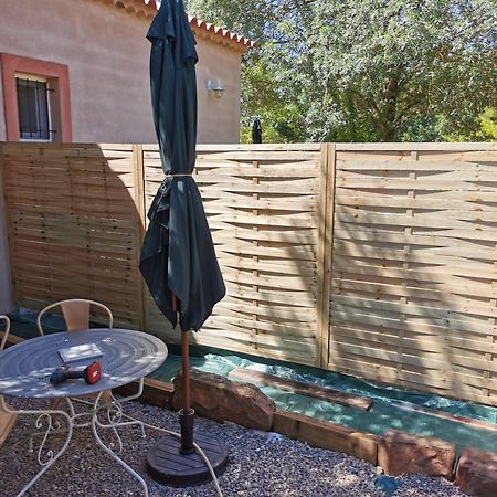 Studio De Charme En Provence, Piscine Et Jacuzzi Partages Le Luc Extérieur photo