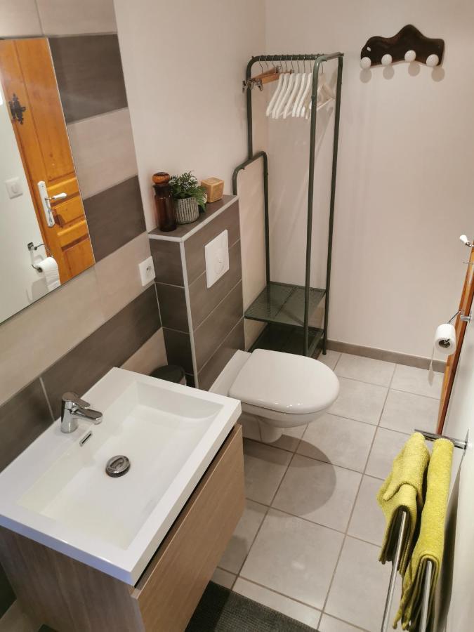 Studio De Charme En Provence, Piscine Et Jacuzzi Partages Le Luc Extérieur photo