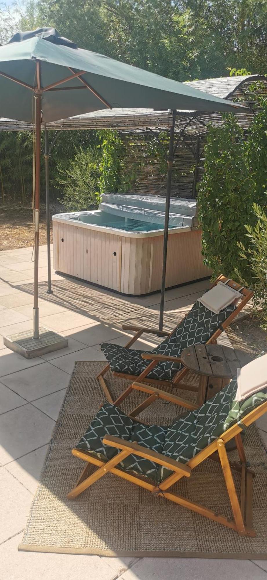Studio De Charme En Provence, Piscine Et Jacuzzi Partages Le Luc Extérieur photo