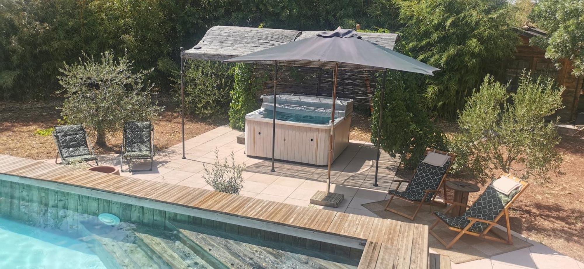 Studio De Charme En Provence, Piscine Et Jacuzzi Partages Le Luc Extérieur photo
